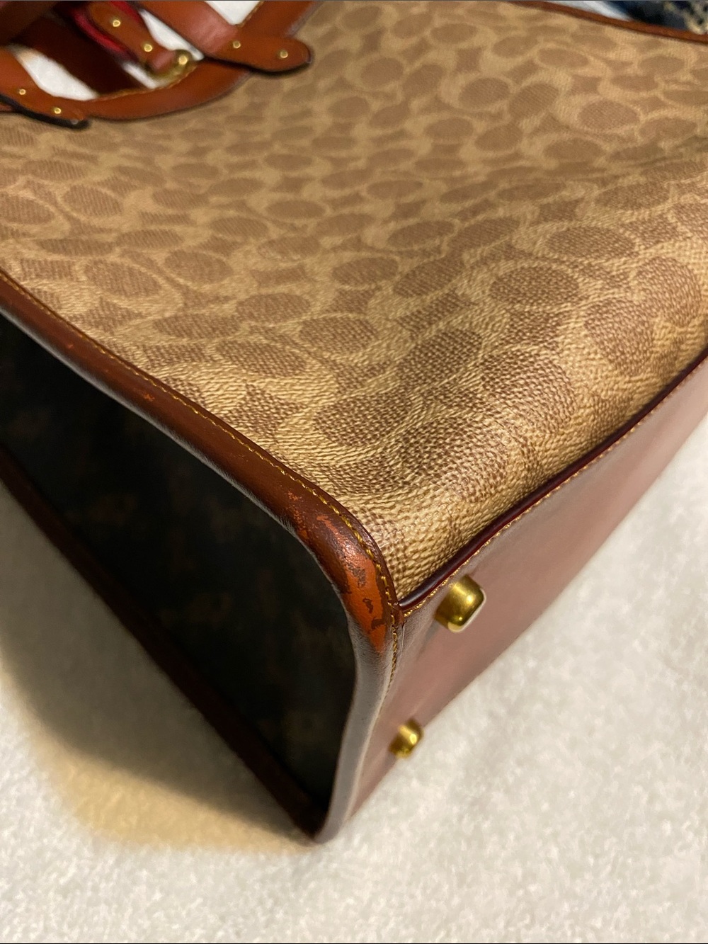 Coach Signature Field Tote - Picture 12 of 13